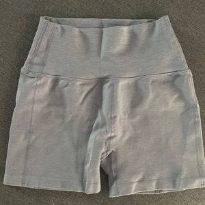 Alphalete seamless shorts- shark grey